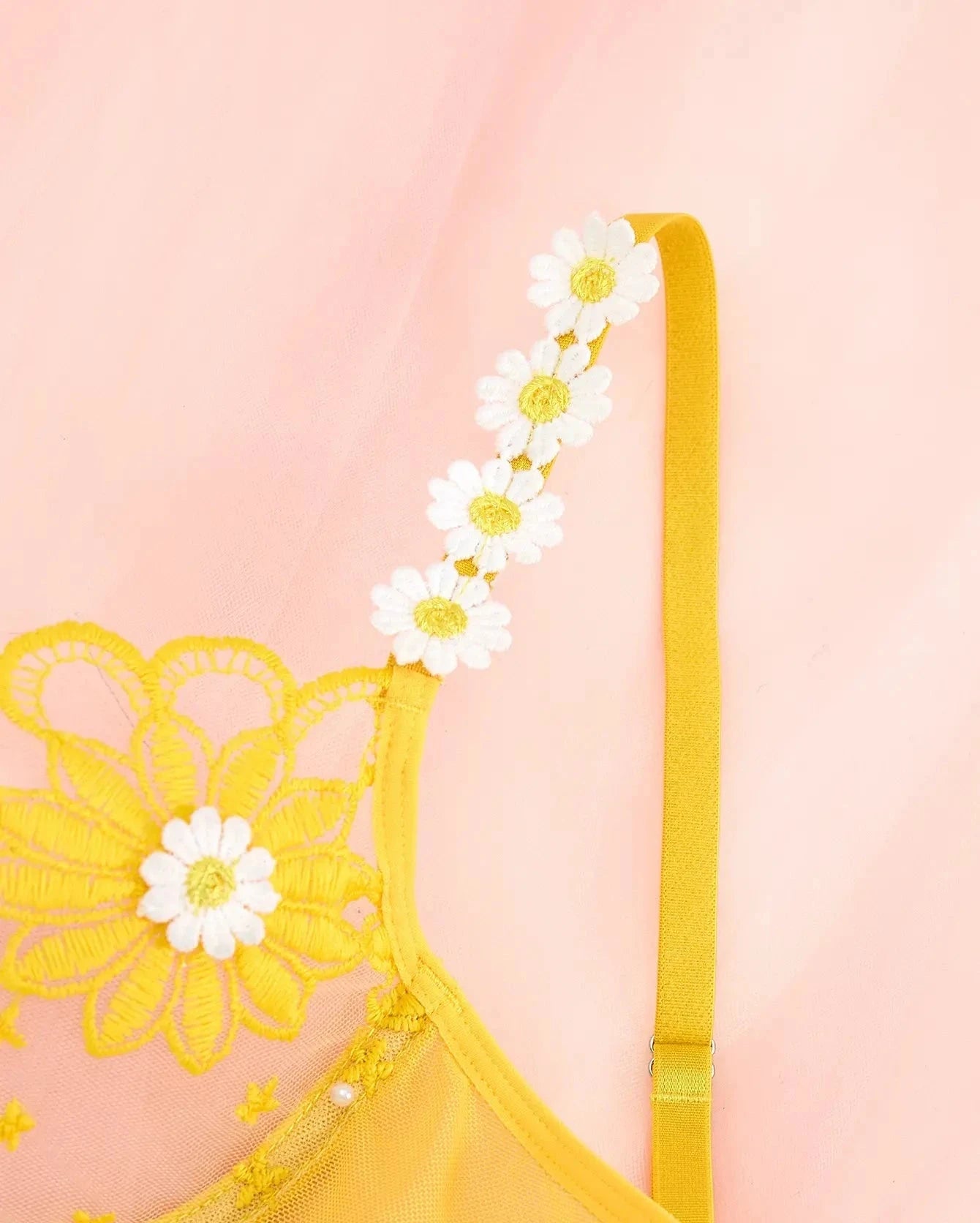 Daisy Romantic Intimate Wear