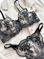 Black lace lingerie set