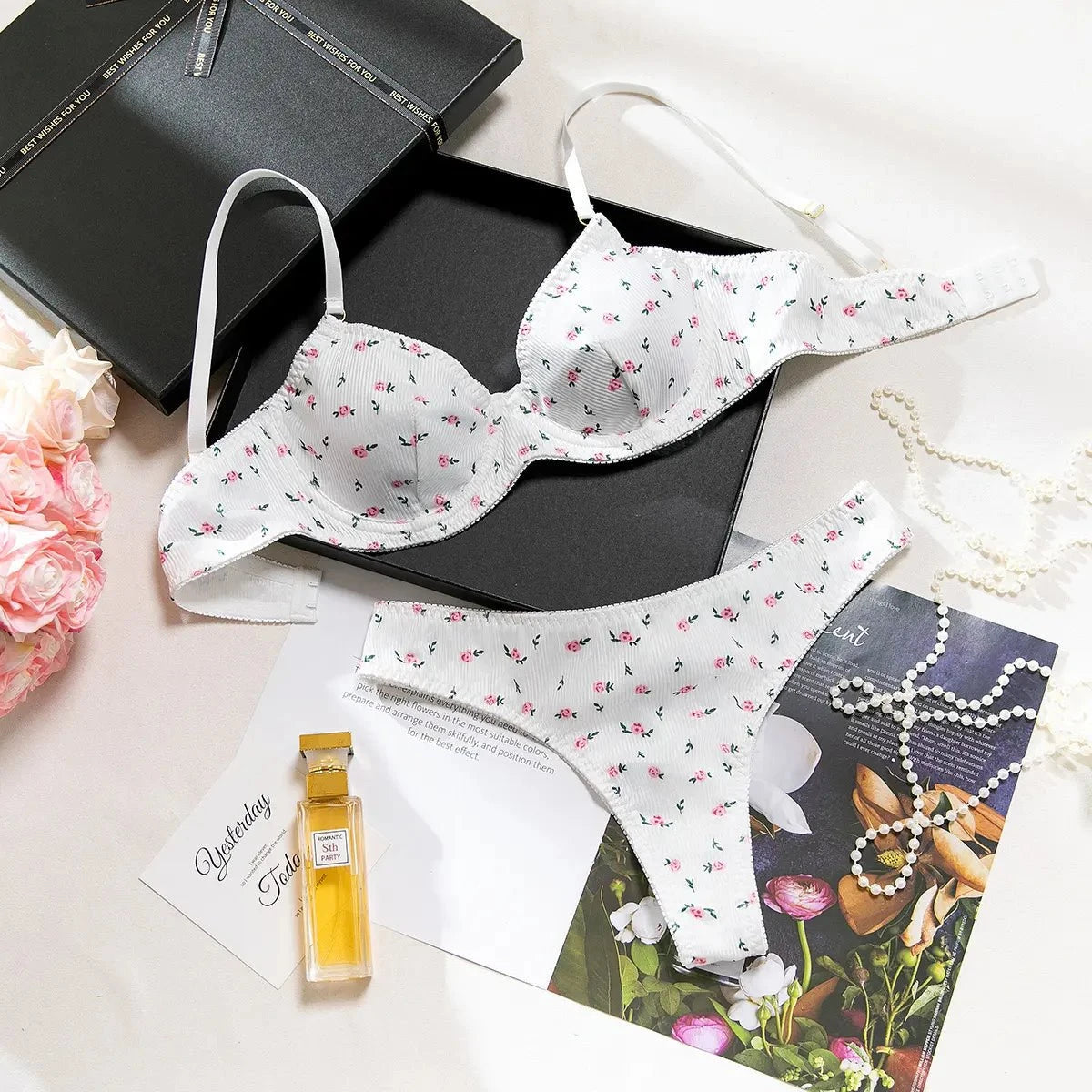 Soft Floral Underwire Bra Set